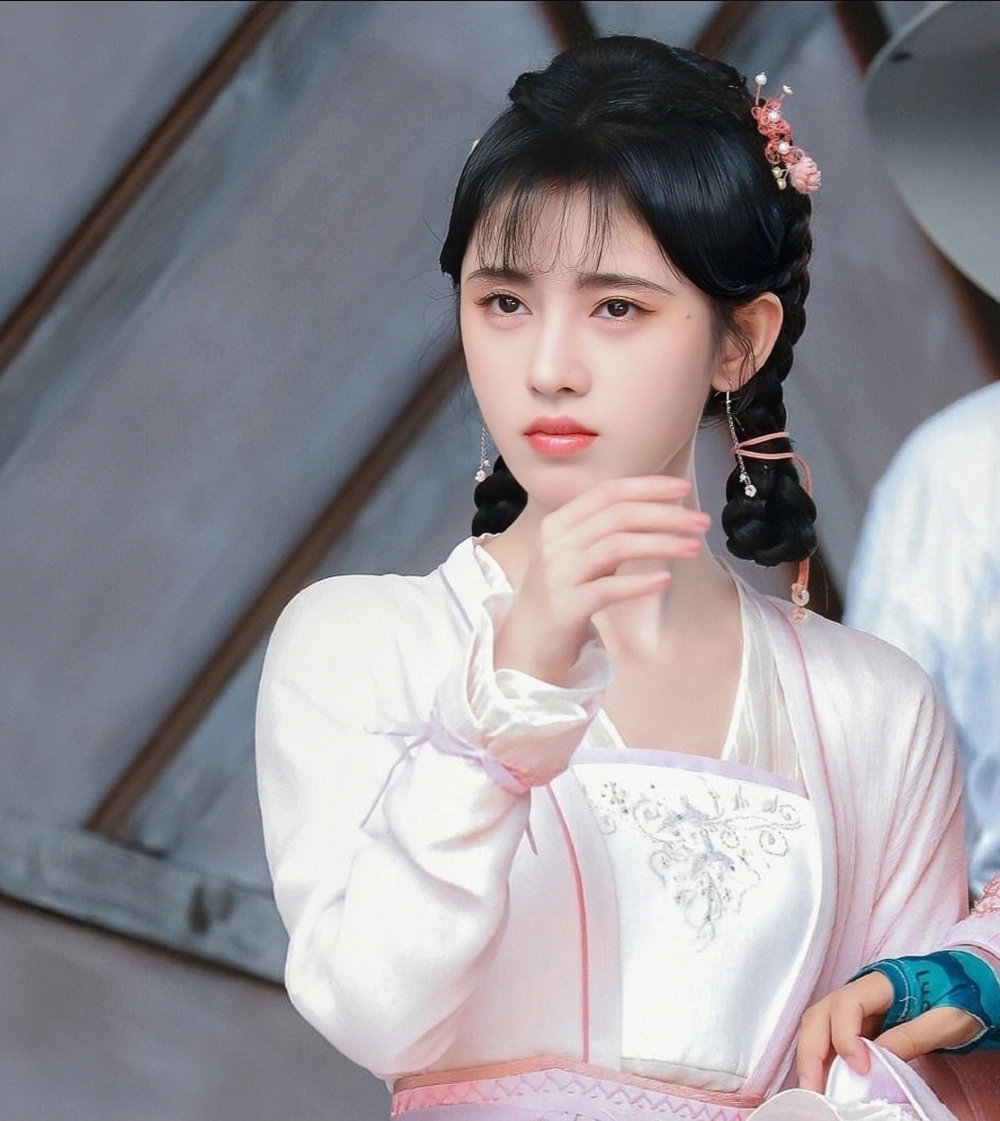 北上广的年轻人,在深夜蹲点抢剩菜盲盒