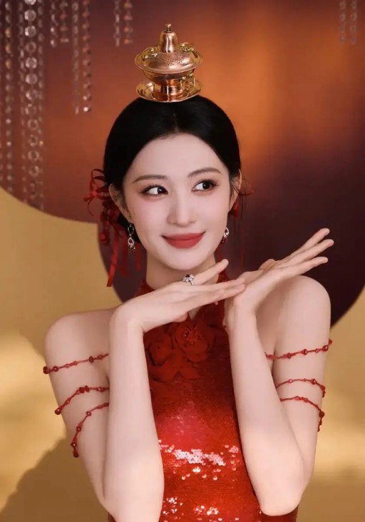 李小璐回应是否上浪姐：到目前为止，没有接触过任何节目