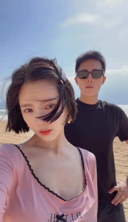 古力娜扎异域风情写真：魔鬼身材尽显，性感与甜美完美交融