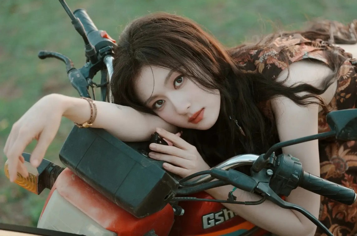 娱乐圈热点与影视经典：陈丽君、张可盈与《我叫张思德》